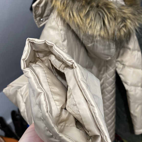 Kenneth Cole Hooded Puffer Coat - Picture 6 of 11